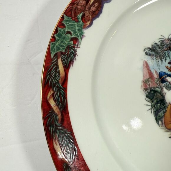 Disney Christmas Stefan Lindahl Fryklovern Donald Duck Plates 10 3/4" Signed VTG - Picture 3 of 6